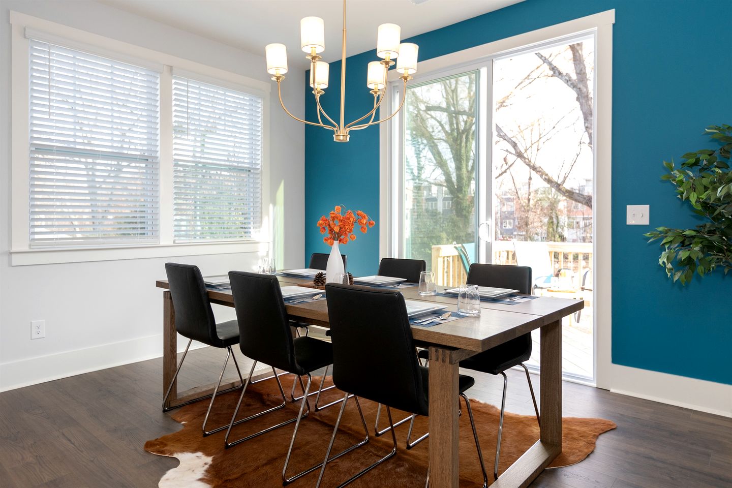 Radiant Urban Vacation Rental Sanctuary near Catawba River in North Carolina