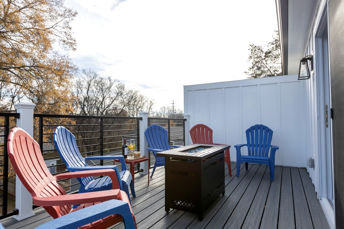 Radiant Urban Vacation Rental Sanctuary near Catawba River in North Carolina