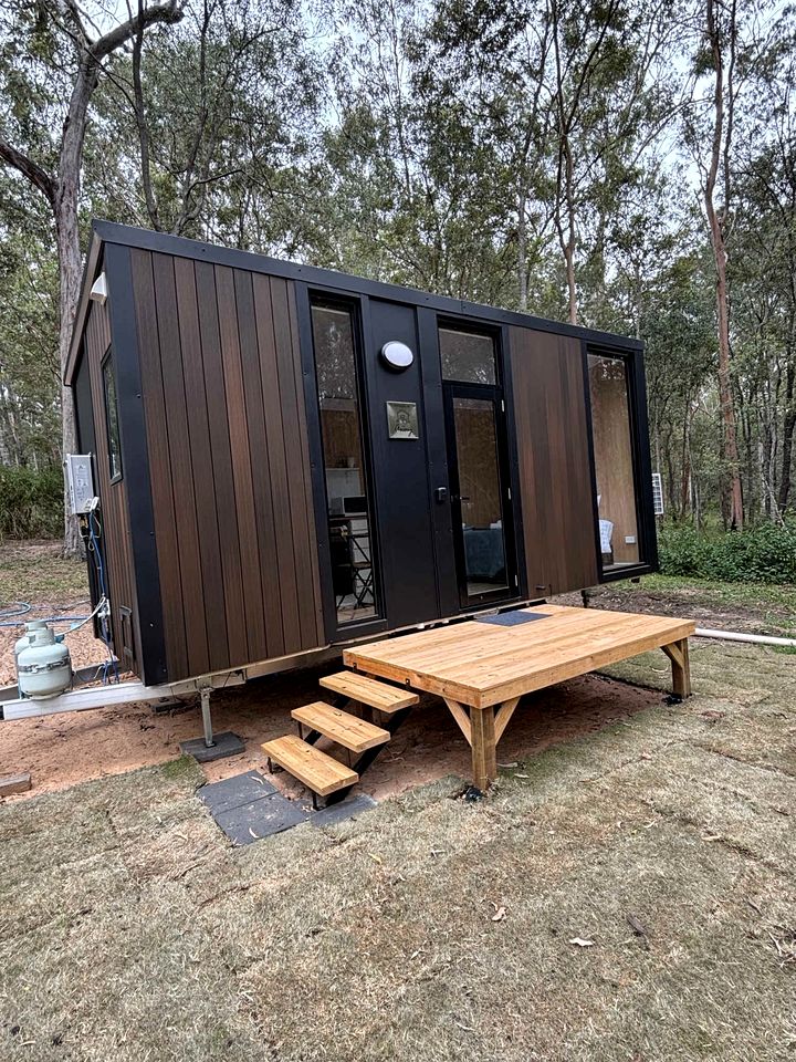 Amazing Tiny House Farm Stay Surrounded by Wildlife for a Peaceful Escape in Nature in Logan Village, Queensland