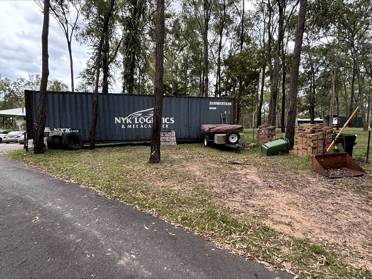 Amazing Tiny House Farm Stay Surrounded by Wildlife for a Peaceful Escape in Nature in Logan Village, Queensland