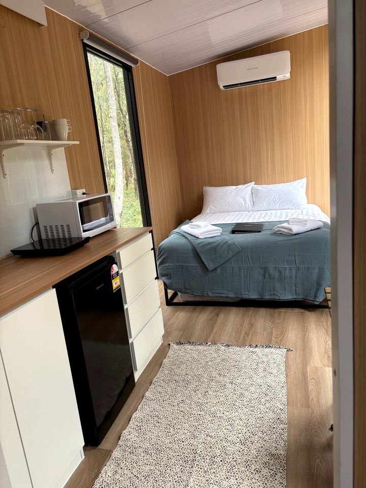 Amazing Tiny House Farm Stay Surrounded by Wildlife for a Peaceful Escape in Nature in Logan Village, Queensland