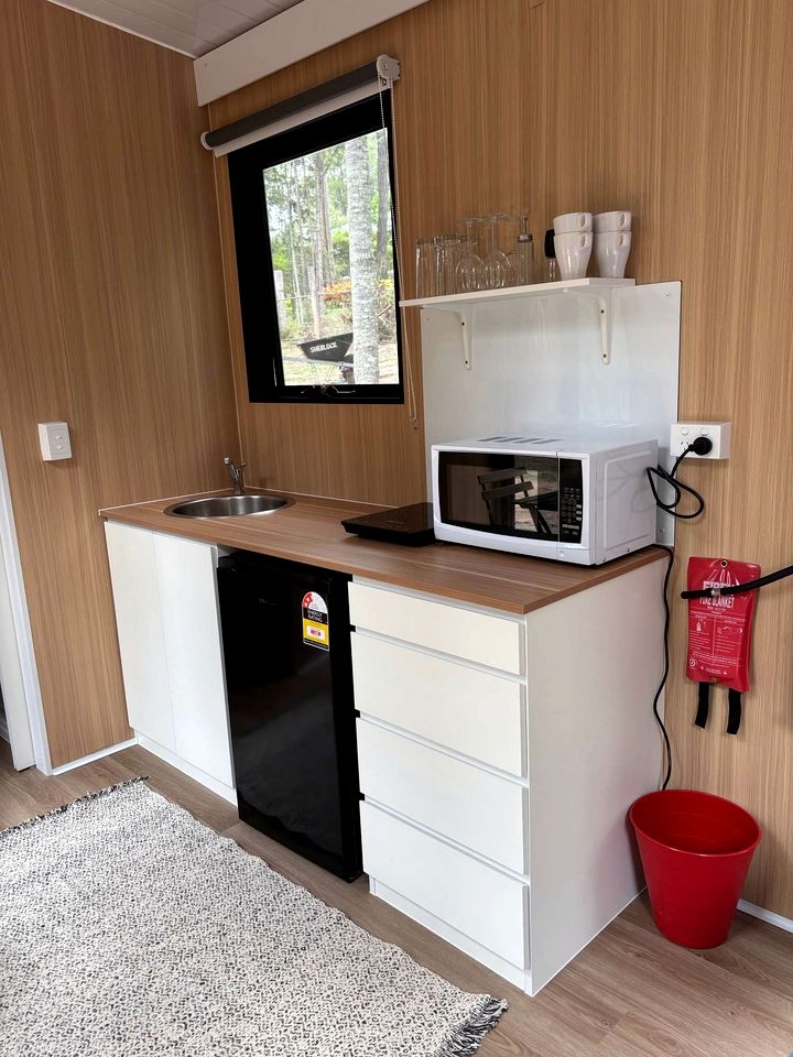 Amazing Tiny House Farm Stay Surrounded by Wildlife for a Peaceful Escape in Nature in Logan Village, Queensland