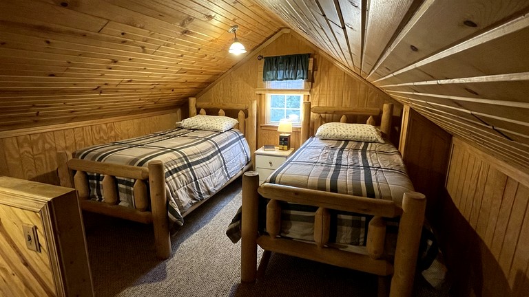 Cabins (United States of America, Bruceton Mills, West Virginia)