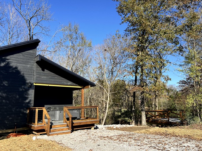 Cabins (United States of America, Carbondale, Illinois)