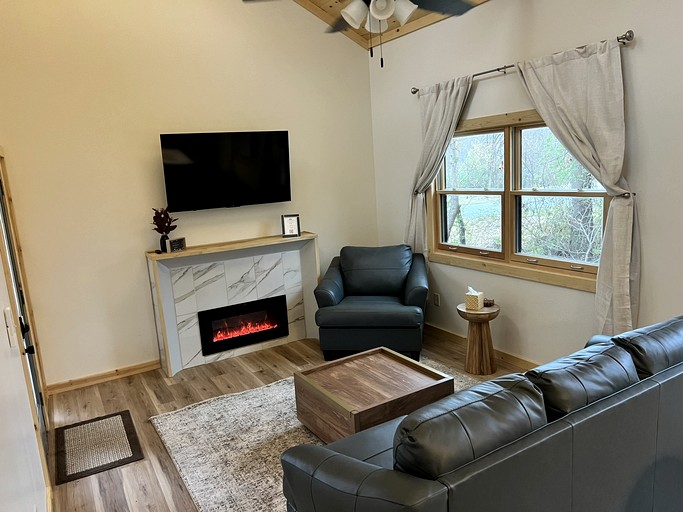 Cabins (United States of America, Carbondale, Illinois)