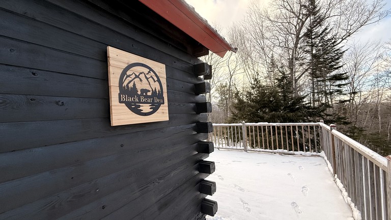 Cabins (United States of America, --, Maine)