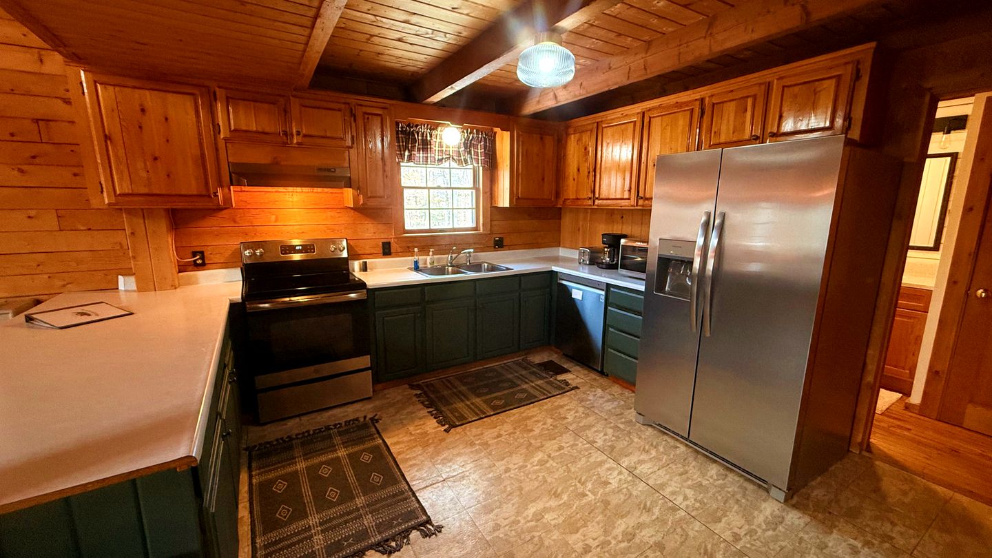 Cozy Cabin Retreat with Lake Access & Year-Round Adventure in Greenville, Maine