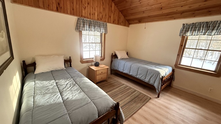 Cabins (United States of America, --, Maine)