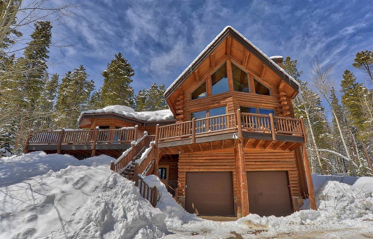 Colorado Cabin Rental in the Rockies for a Breckenridge Vacation