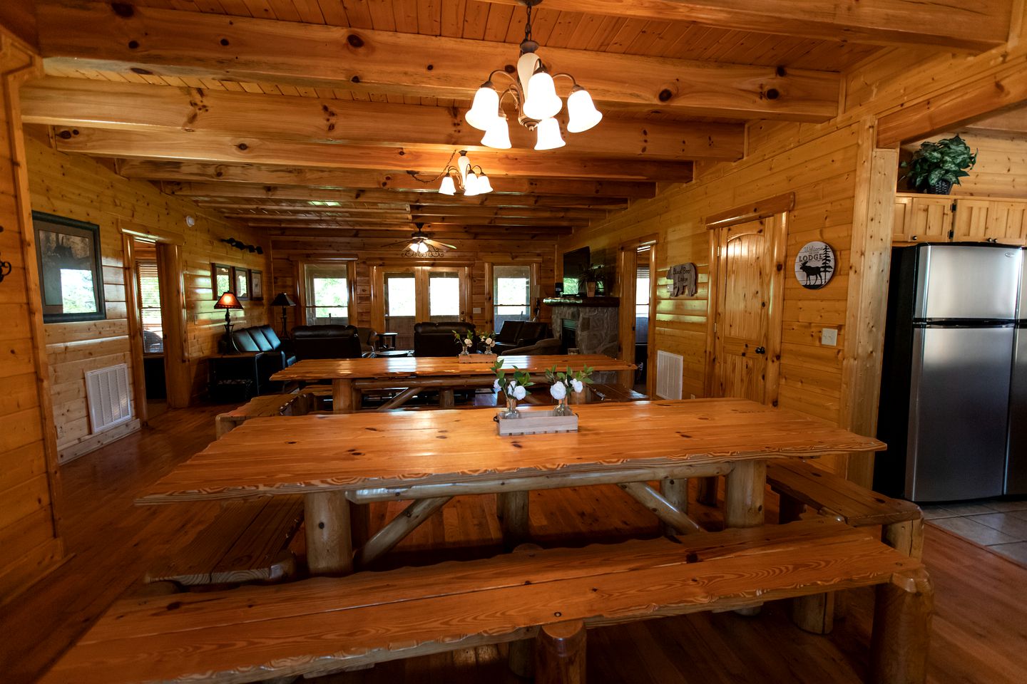 Enormous Cabin Rental for Group Getaways and Family Vacations in Tennessee