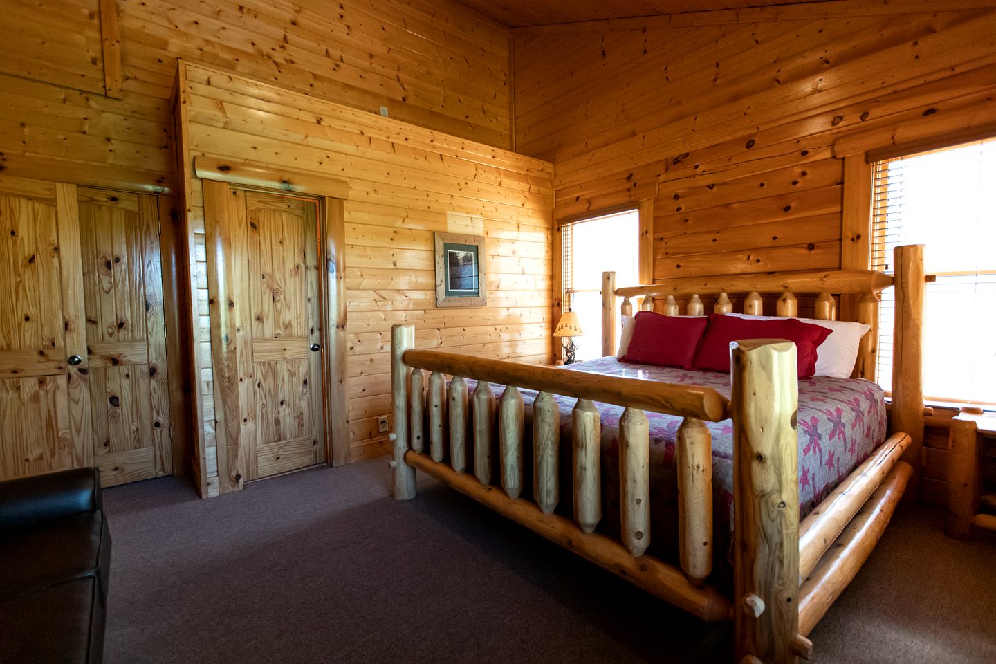 Enormous Cabin Rental for Group Getaways and Family Vacations in Tennessee