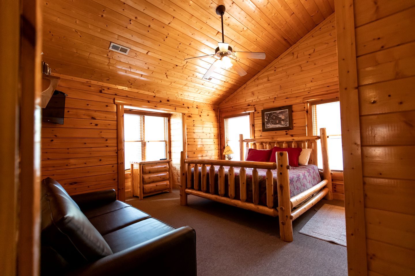 Enormous Cabin Rental for Group Getaways and Family Vacations in Tennessee