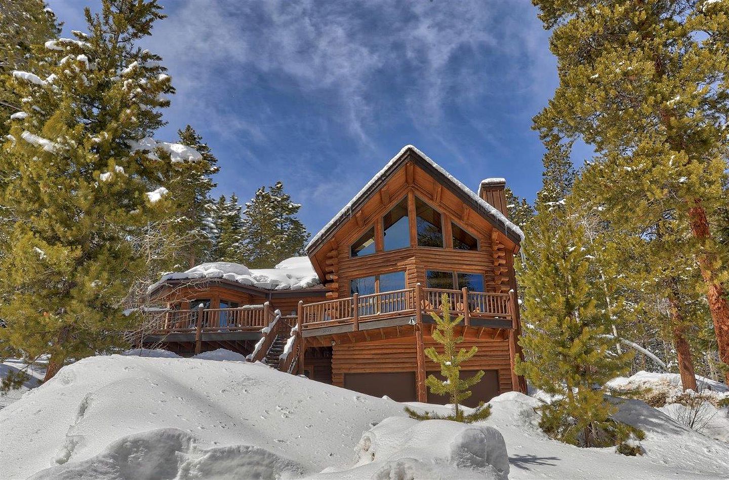 Deluxe Colorado Cabin Rental in the Rockies for a Breckenridge Vacation