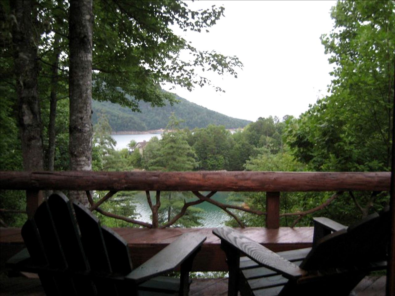 Cabin on Lake Jocassee, South Carolina