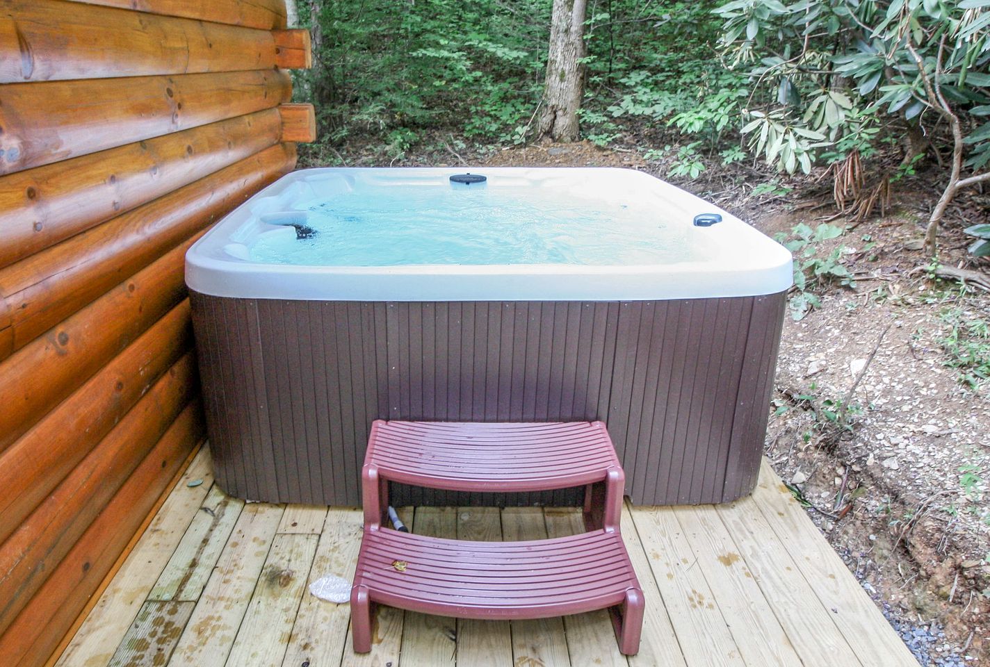 Large Rustic Cabin in Gatlinburg, Perfect for Family Vacations in Great Smoky Mountains National Park