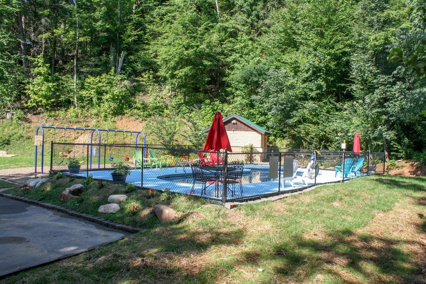 Large Rustic Cabin in Gatlinburg, Perfect for Family Vacations in Great Smoky Mountains National Park