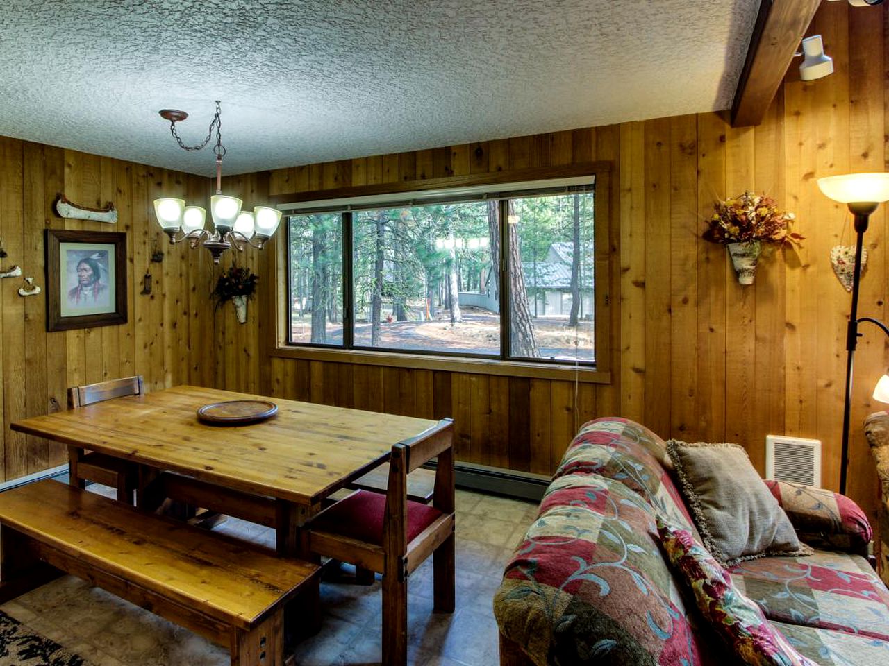 Authentic Cabin near Black Butte Ranch, Oregon