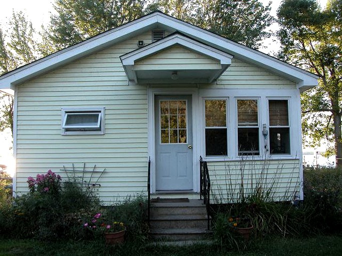 Cottages (West Swanton, Vermont, United States)