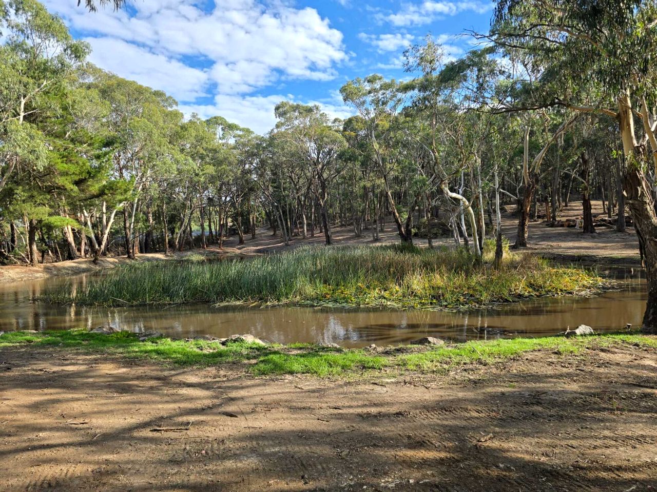 Secluded Tiny House Farm Stay with Wildlife Views near Macedon, Victoria