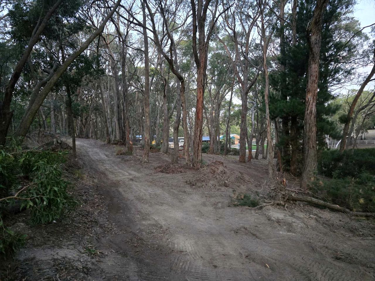 Secluded Tiny House Farm Stay with Wildlife Views near Macedon, Victoria