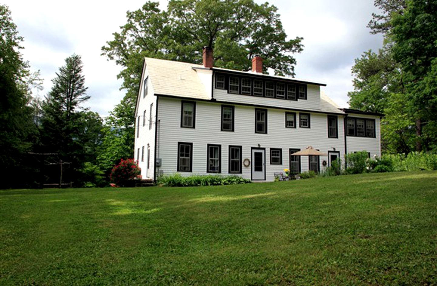 Artists' Suite Rental with Loft near Asheville, North Carolina