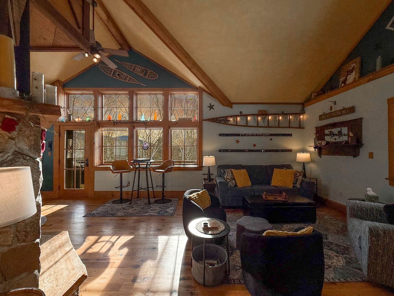 Peaceful Mountain Treehouse Oasis with Fire Pit & Gardens near Black Mountain in Jackson, New Hampshire