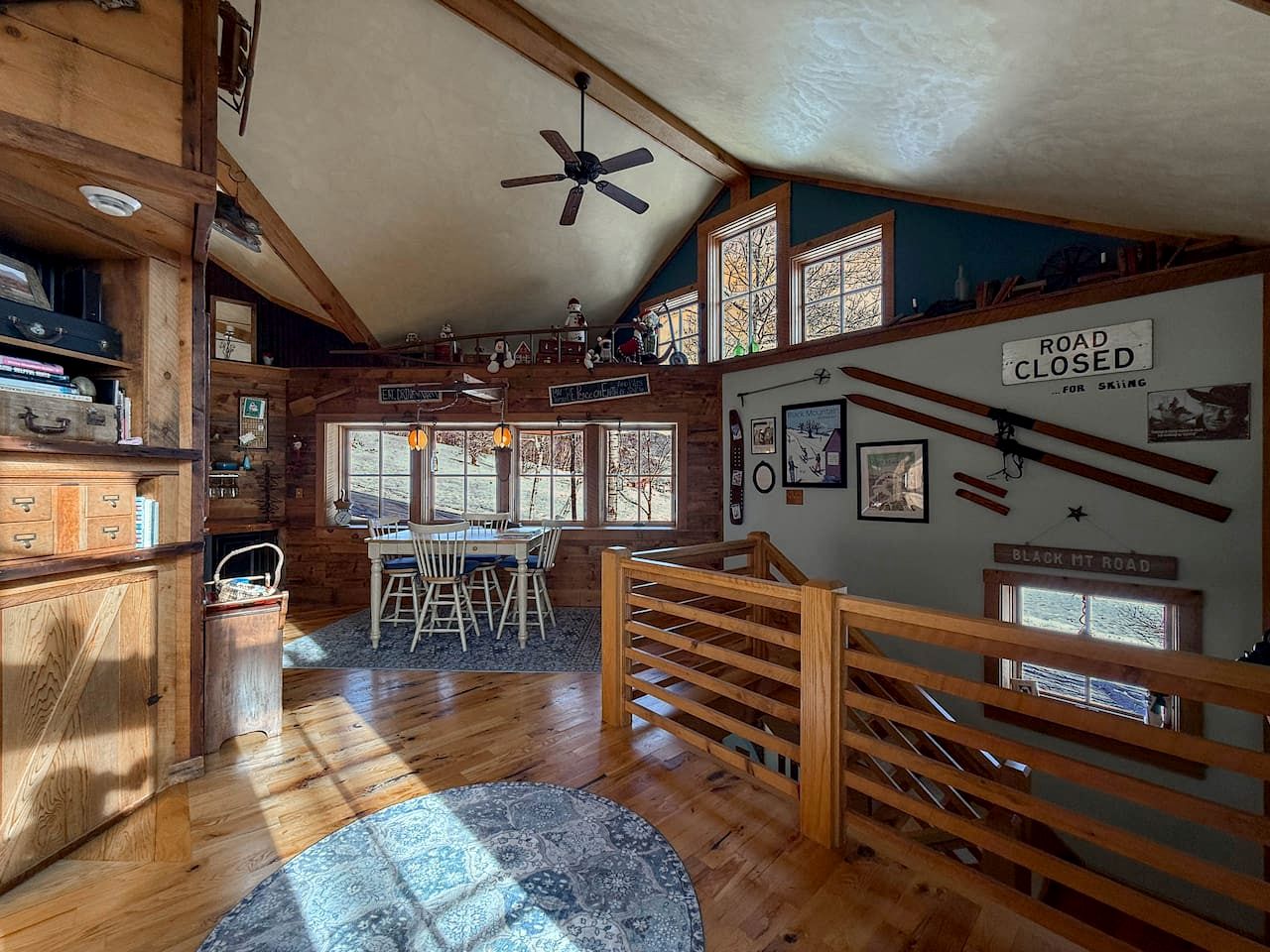 Peaceful Mountain Treehouse Oasis with Fire Pit & Gardens near Black Mountain in Jackson, New Hampshire