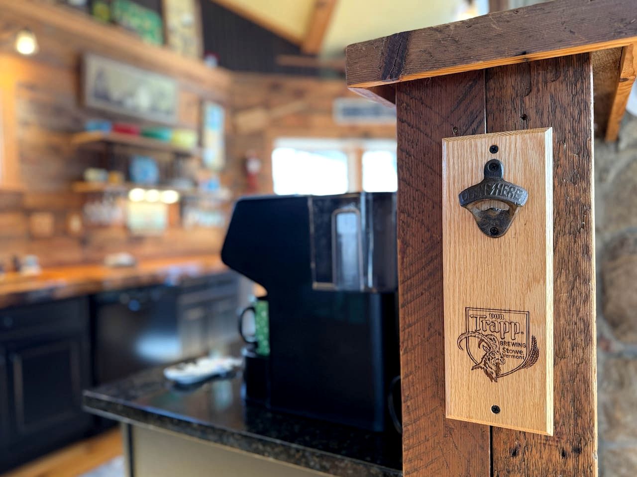 Peaceful Mountain Treehouse Oasis with Fire Pit & Gardens near Black Mountain in Jackson, New Hampshire