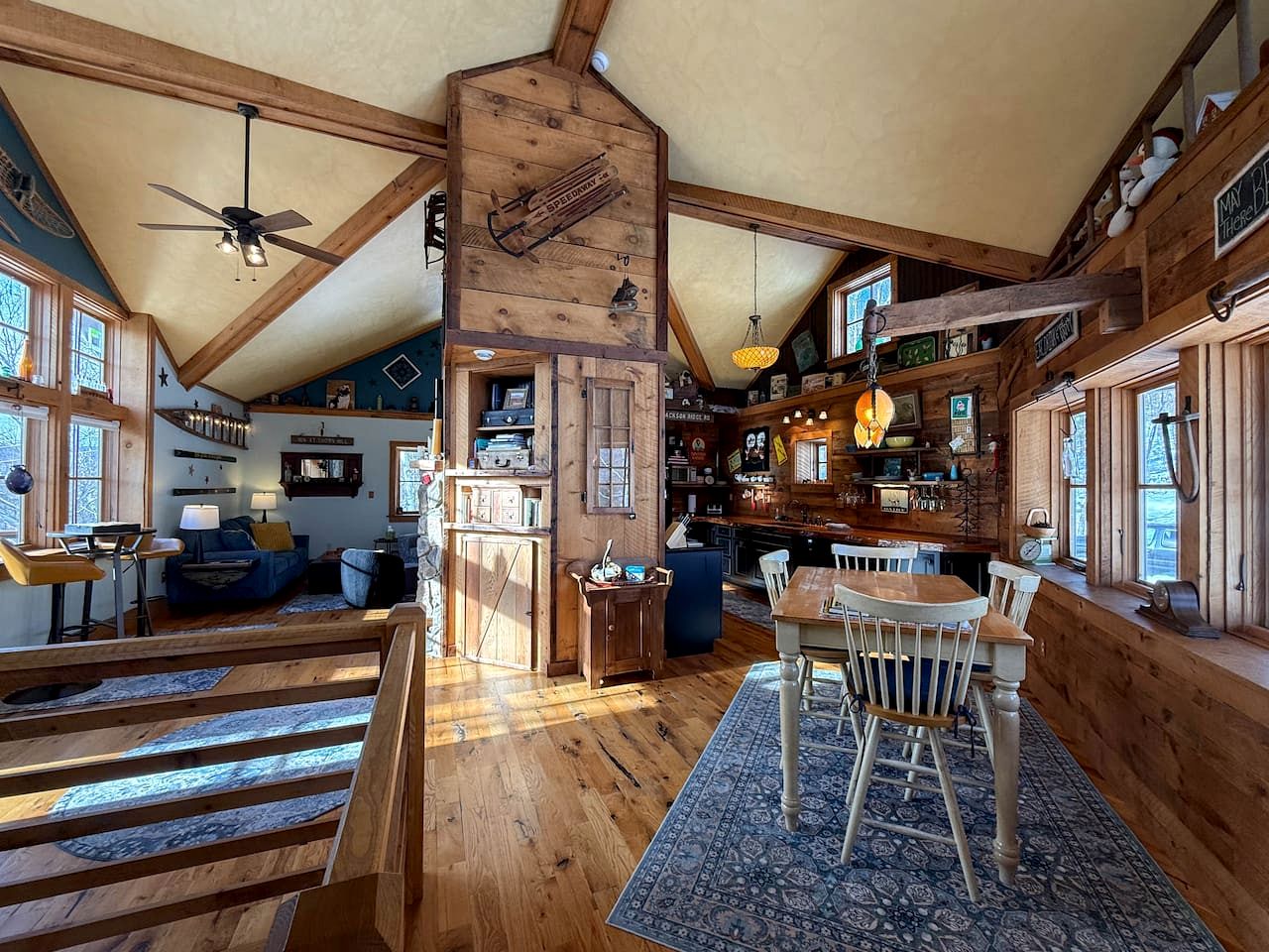 Peaceful Mountain Treehouse Oasis with Fire Pit & Gardens near Black Mountain in Jackson, New Hampshire