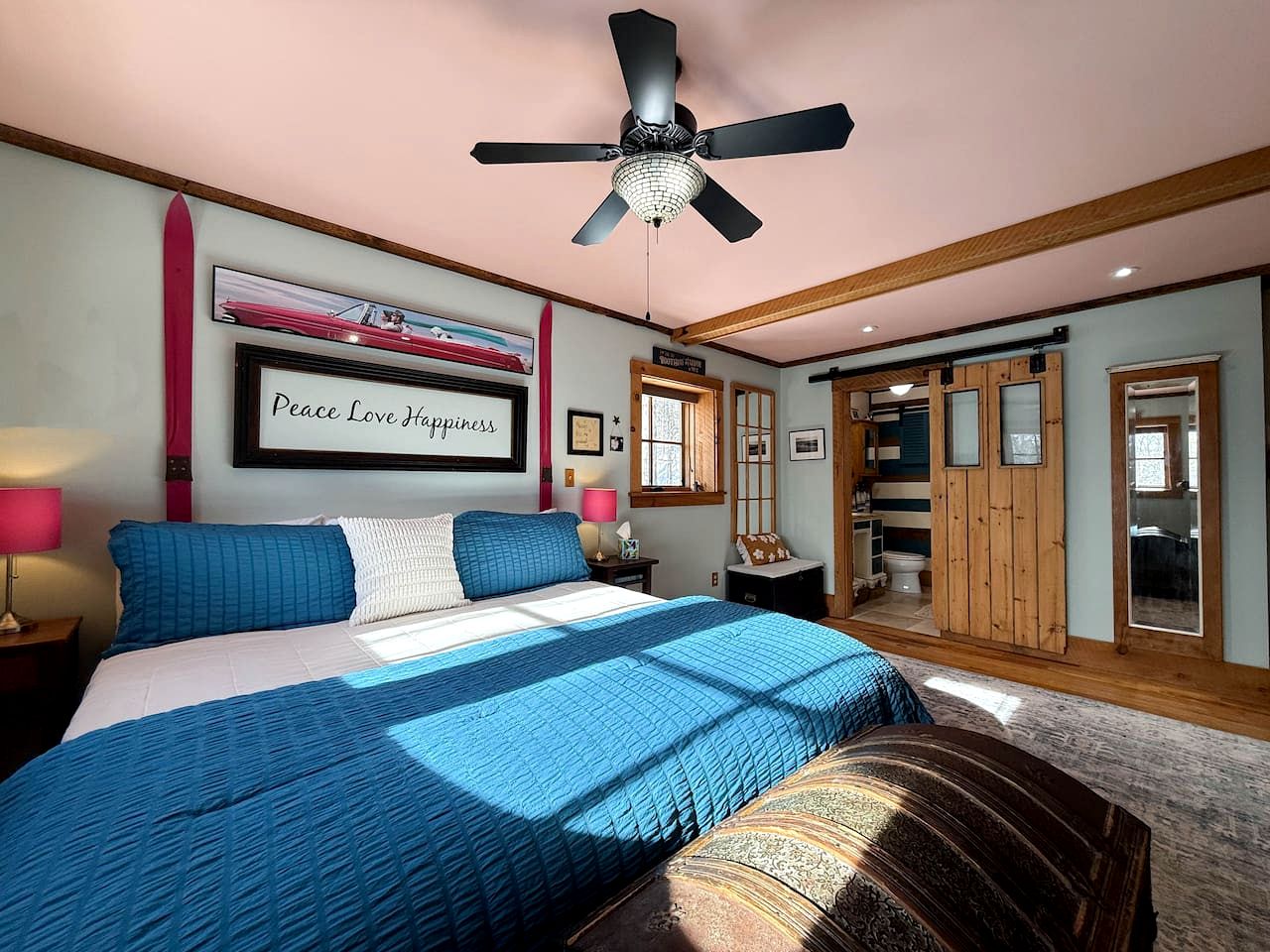 Peaceful Mountain Treehouse Oasis with Fire Pit & Gardens near Black Mountain in Jackson, New Hampshire