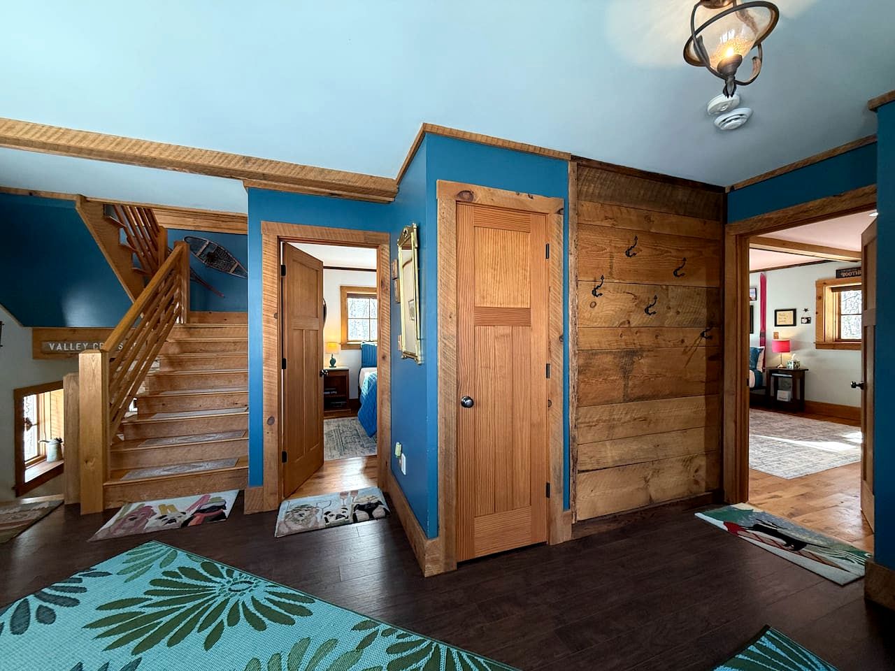 Peaceful Mountain Treehouse Oasis with Fire Pit & Gardens near Black Mountain in Jackson, New Hampshire