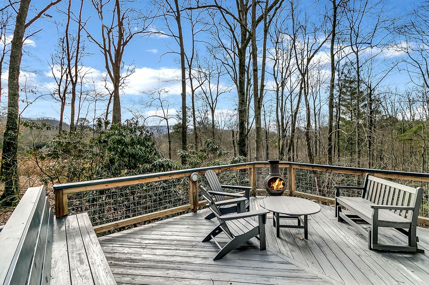 Charming Mountain Treehouse with Forest Views near Downtown Black Mountain, NC