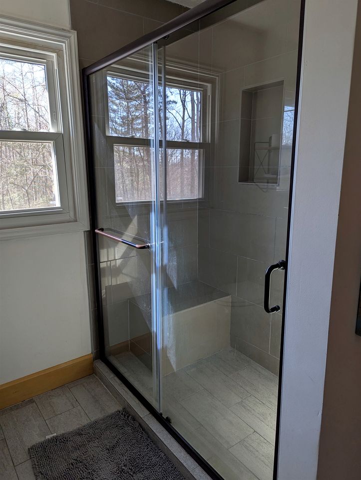 Charming Mountain Treehouse with Forest Views near Downtown Black Mountain, NC