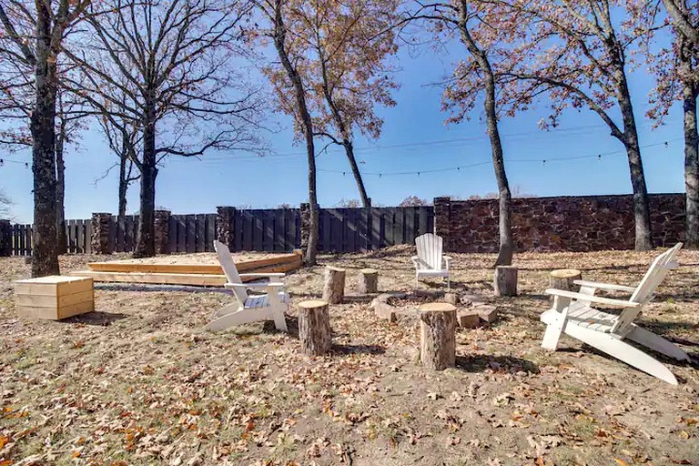 Cabins (United States of America, Gentry, Arkansas)