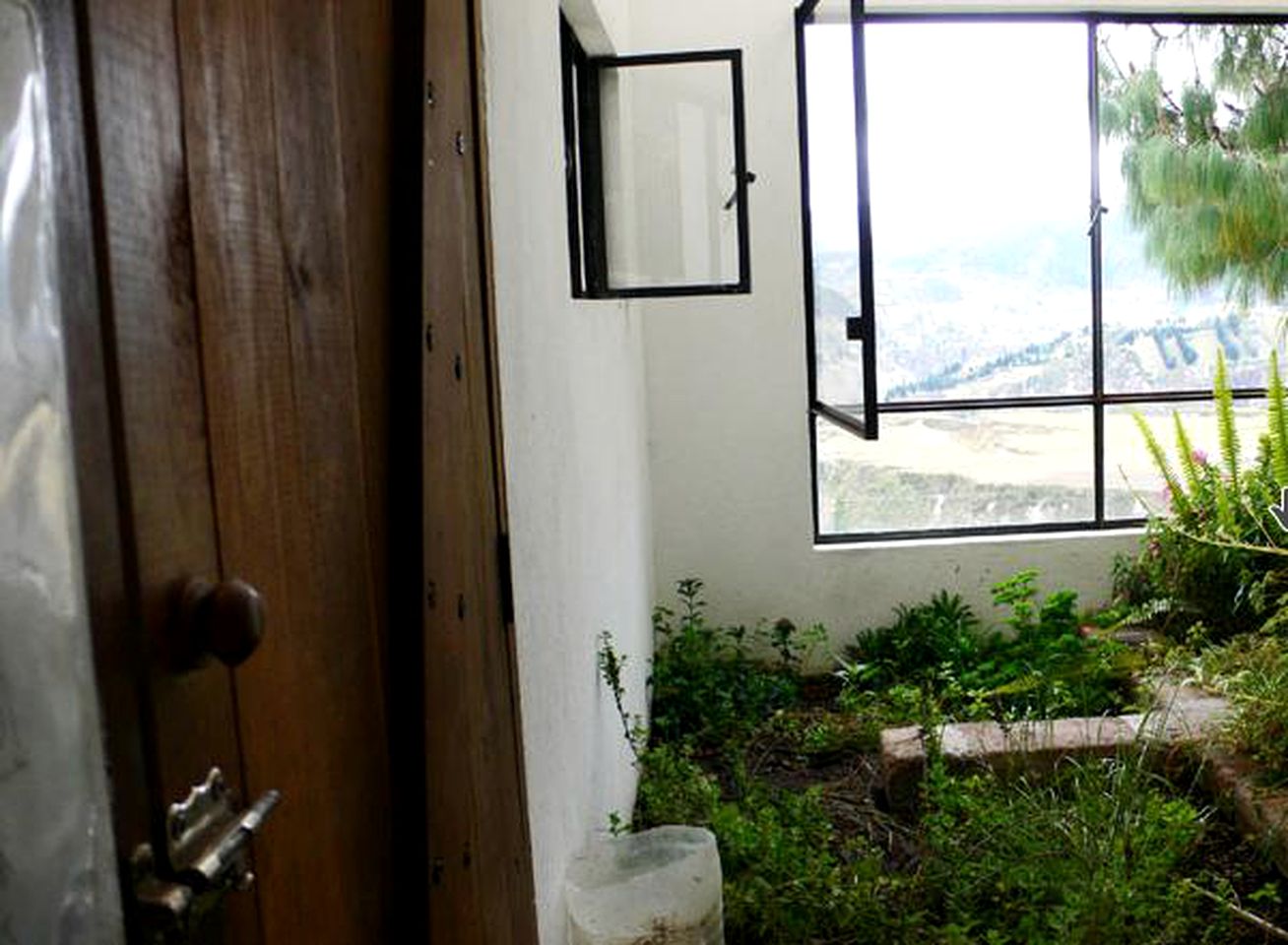 Hillside Vacation Rental near Lake Quilotoa in Chugchilán, Cotopaxi, Ecuador