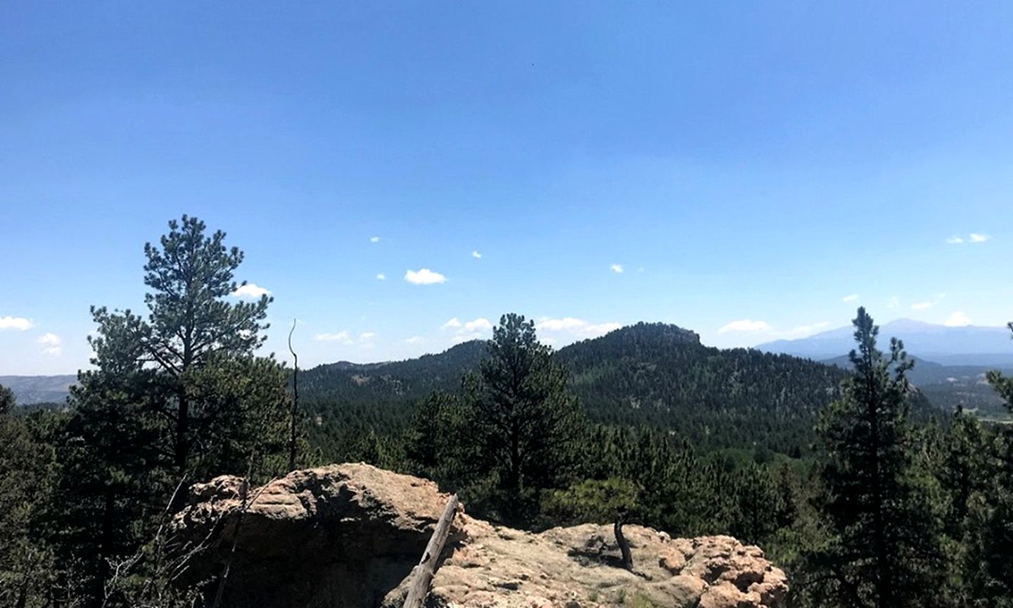 Gorgeous Family-Friendly Tent Getaway in Lake George, Colorado