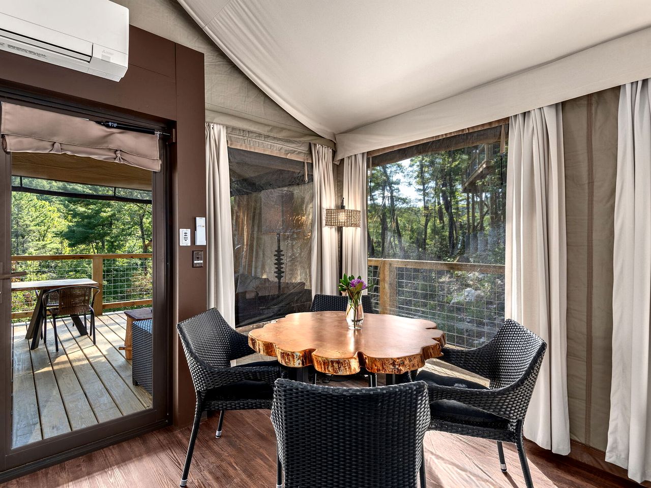 Luxury Tree Tent with Soaking Tub & Pizza Oven Near Waterfalls, Zirconia, North Carolina