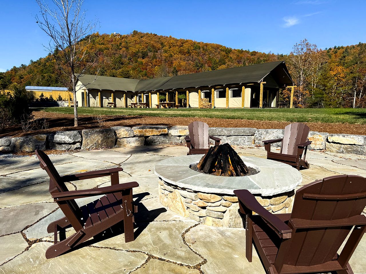 Luxury Tree Tent with Soaking Tub & Pizza Oven Near Waterfalls, Zirconia, North Carolina