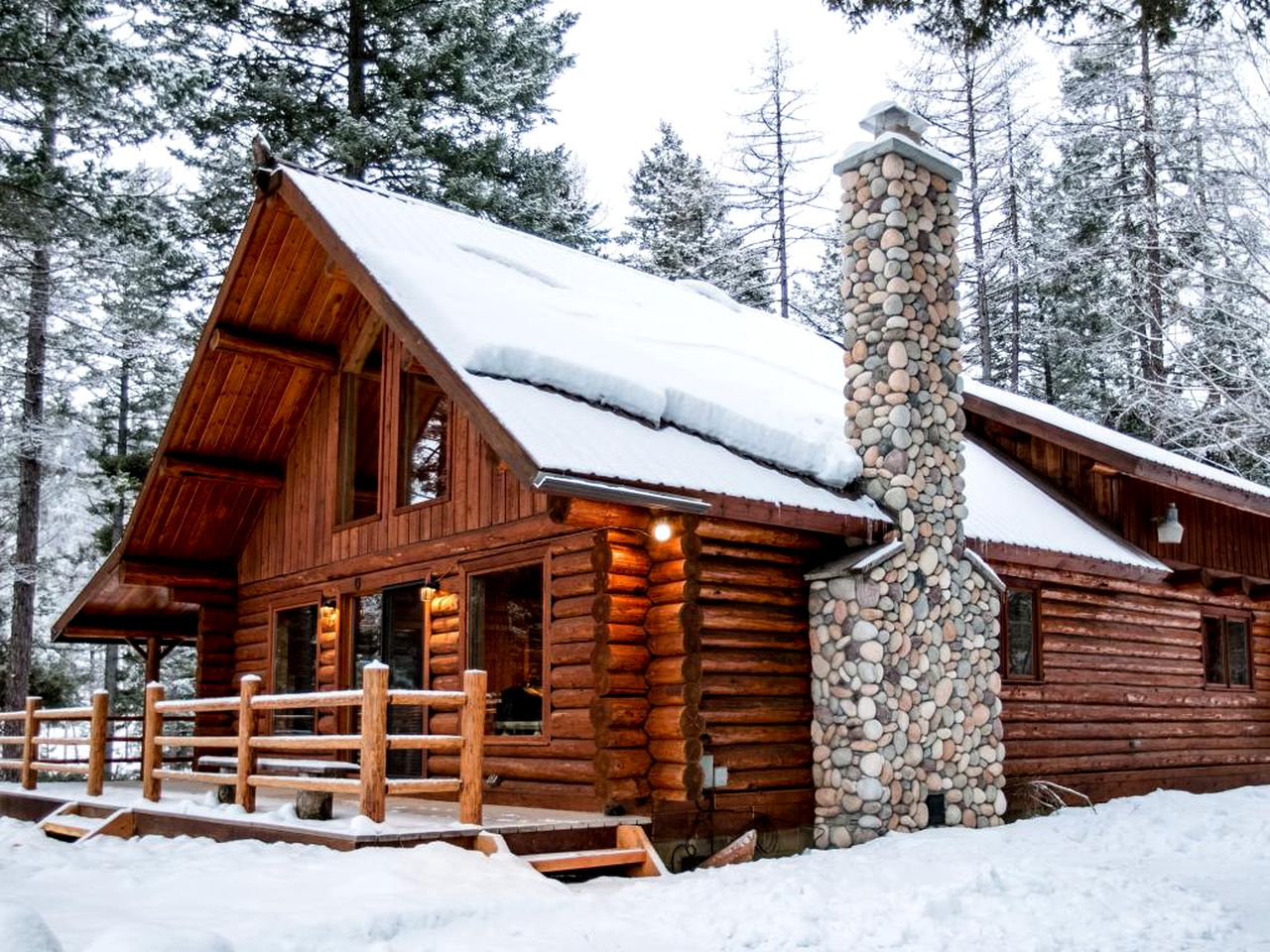 Luxury Camping in Lakeside, Montana