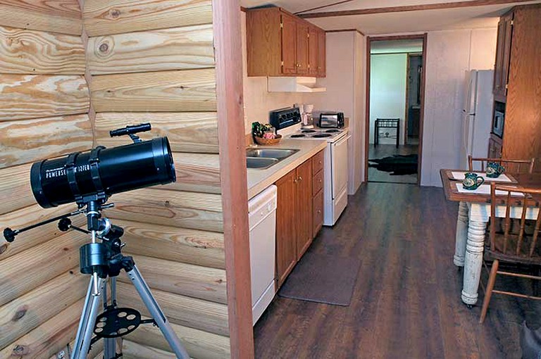 Cabins with hot tubs near me