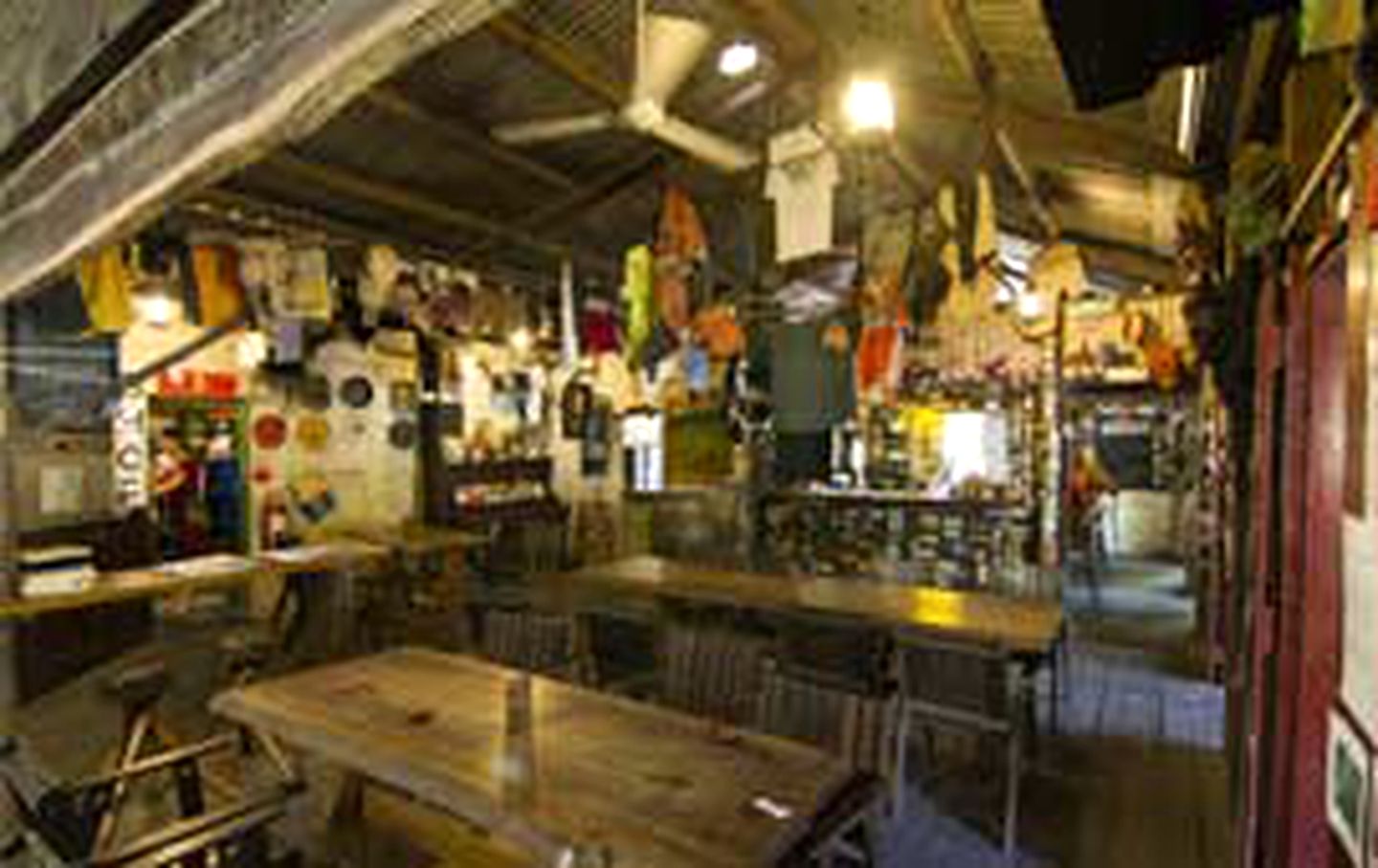 Stunning Beachfront Cottage with Ocean Views in Bloomfield, Queensland