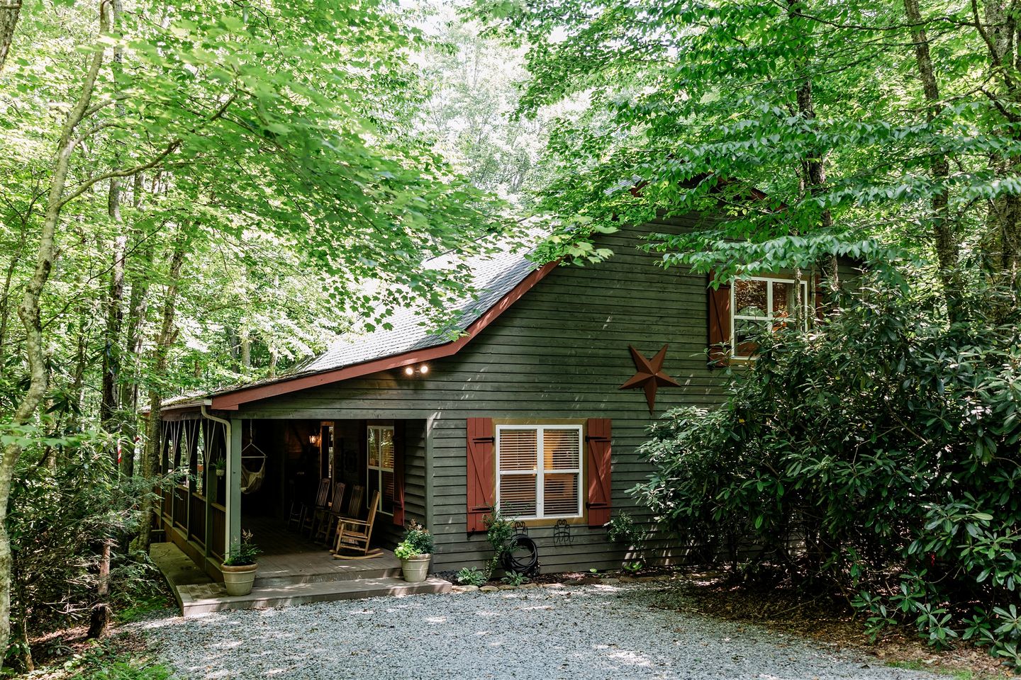 Blowing Rock Getaway: Pet-Friendly Cabin for a Peaceful Mountain Retreat