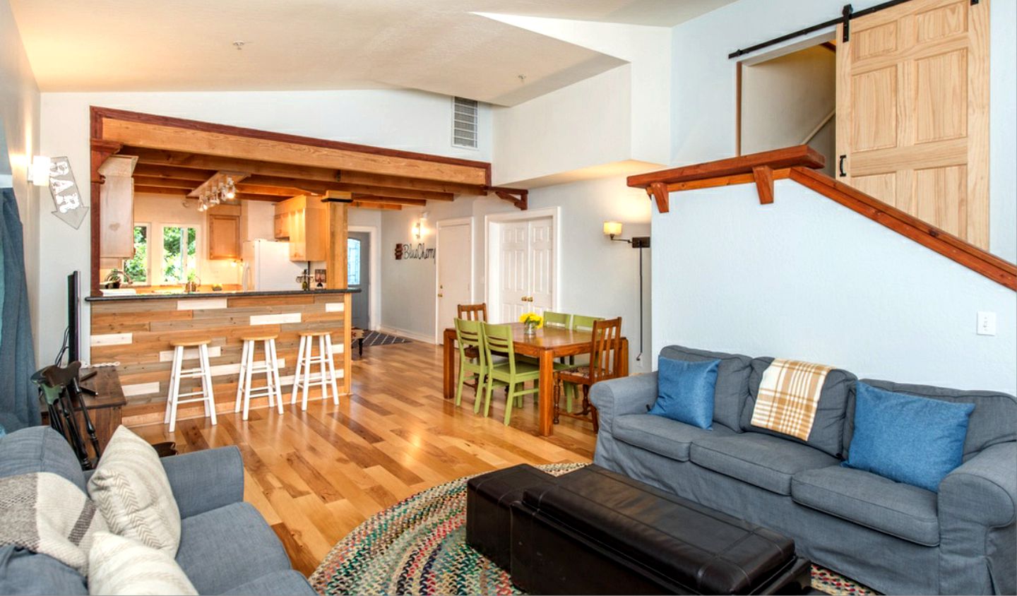 Quirky Pet-Friendly Cabin Rental Perfect for Glamping in Northern California