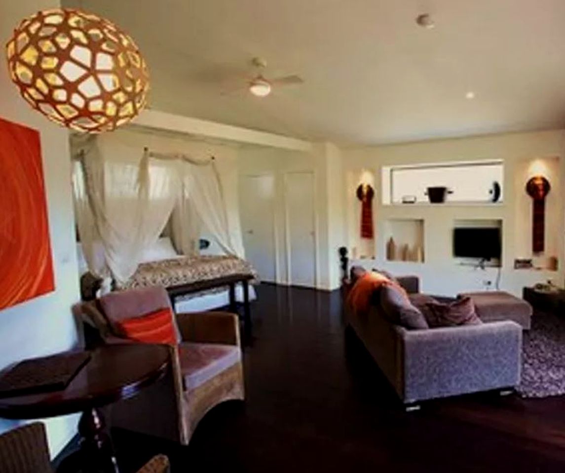 Romantic Cabin Retreat for Two in Hepburn Springs, Victoria