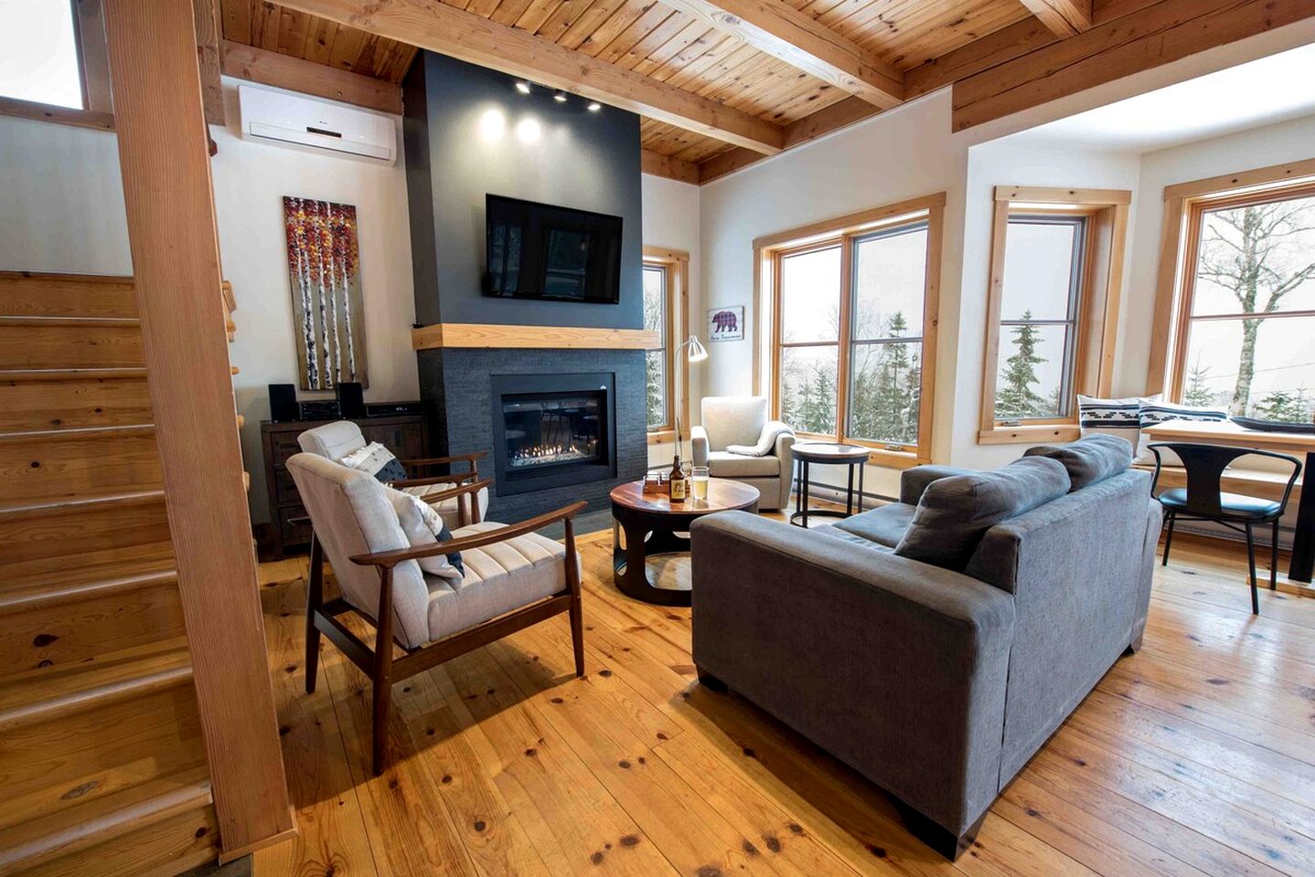 Idyllic Family Retreat with Hot Tub and Games Room in Charlevoix Region, Quebec