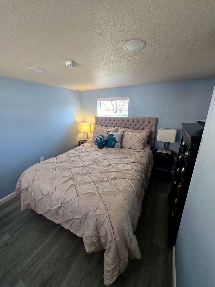 Cozy Lakefront Cabin with Private Beach Access Near Little Elm Beach, Little Elm TX