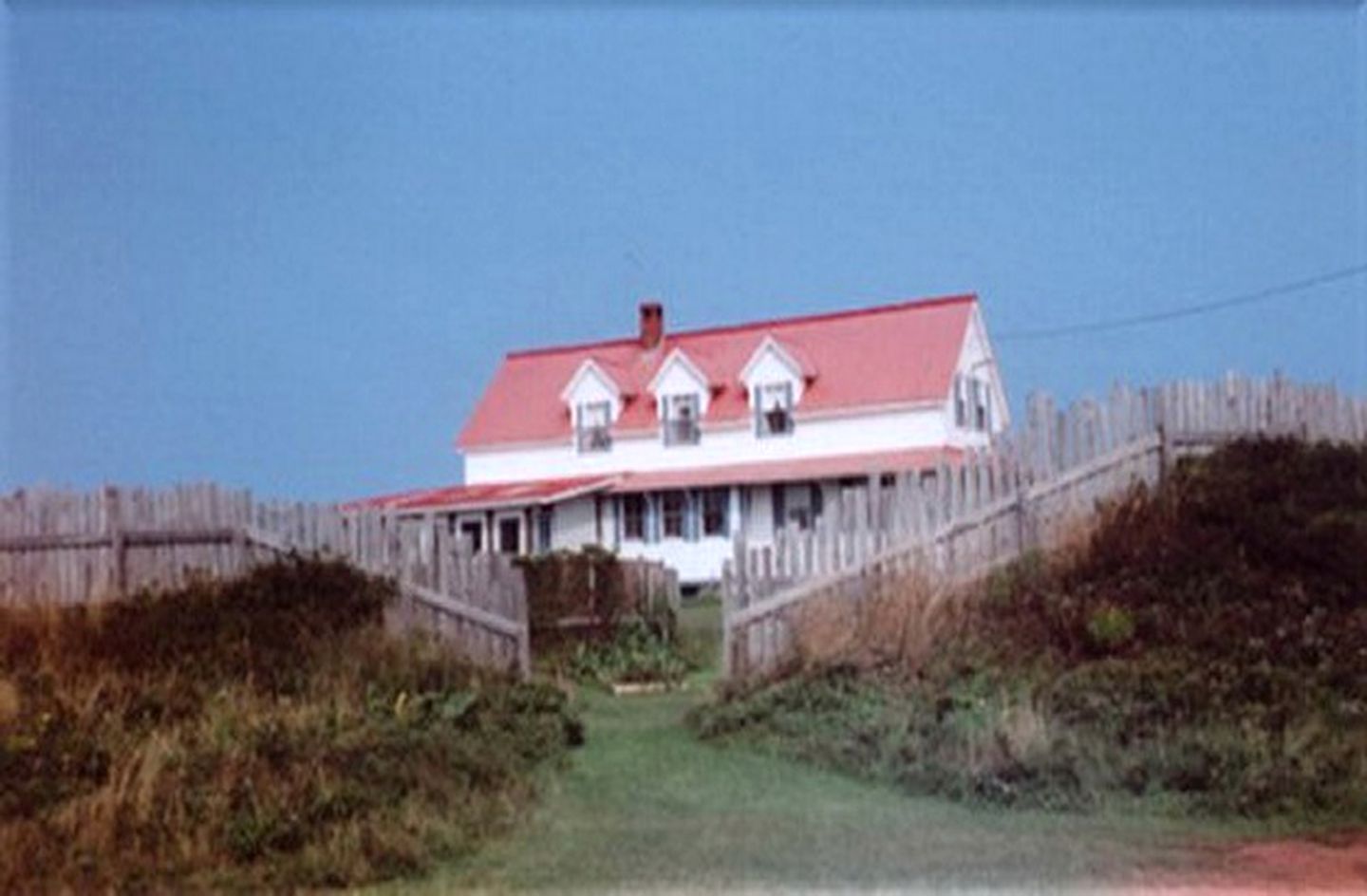 Luxury Beachfront Cottage with Private Pool on Prince Edward Island, Canada
