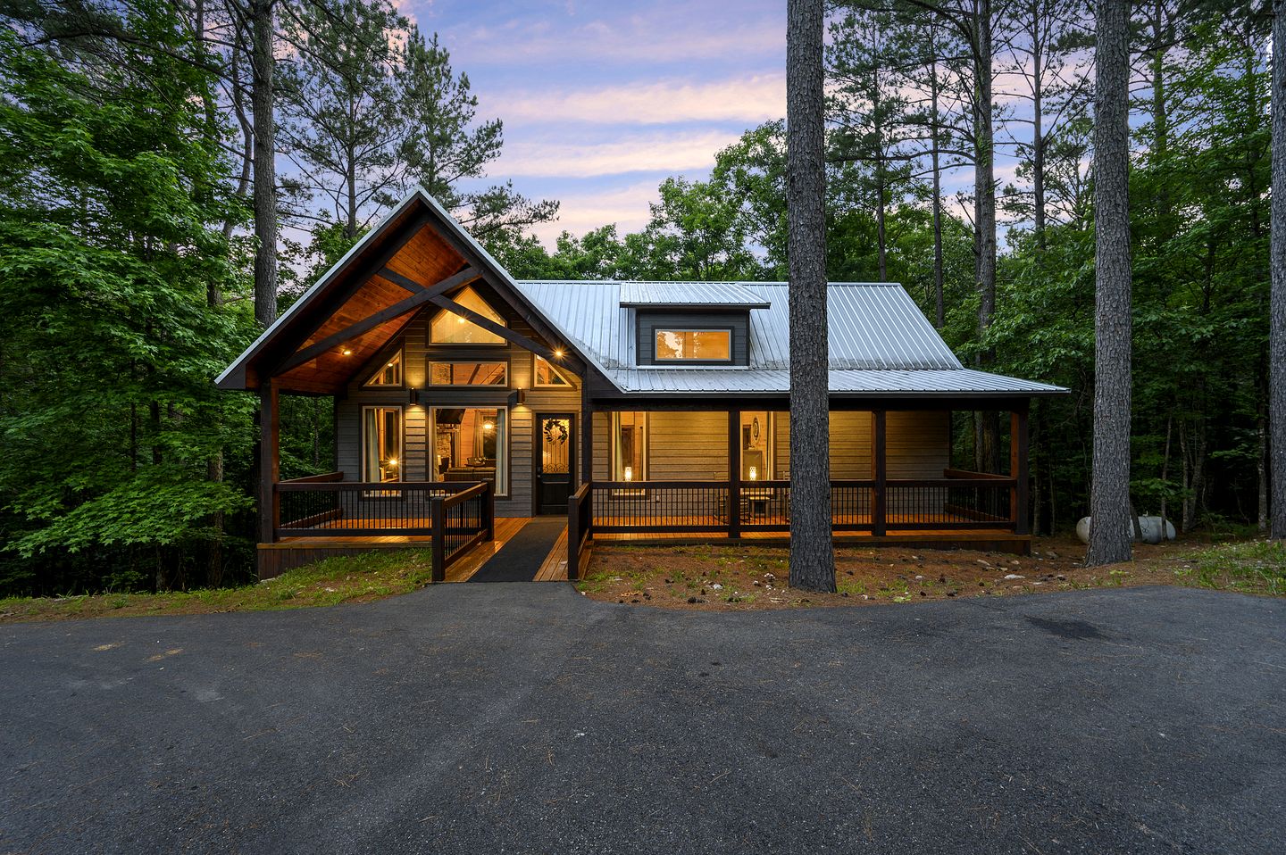 Cabins (United States of America, Broken Bow, Oklahoma)