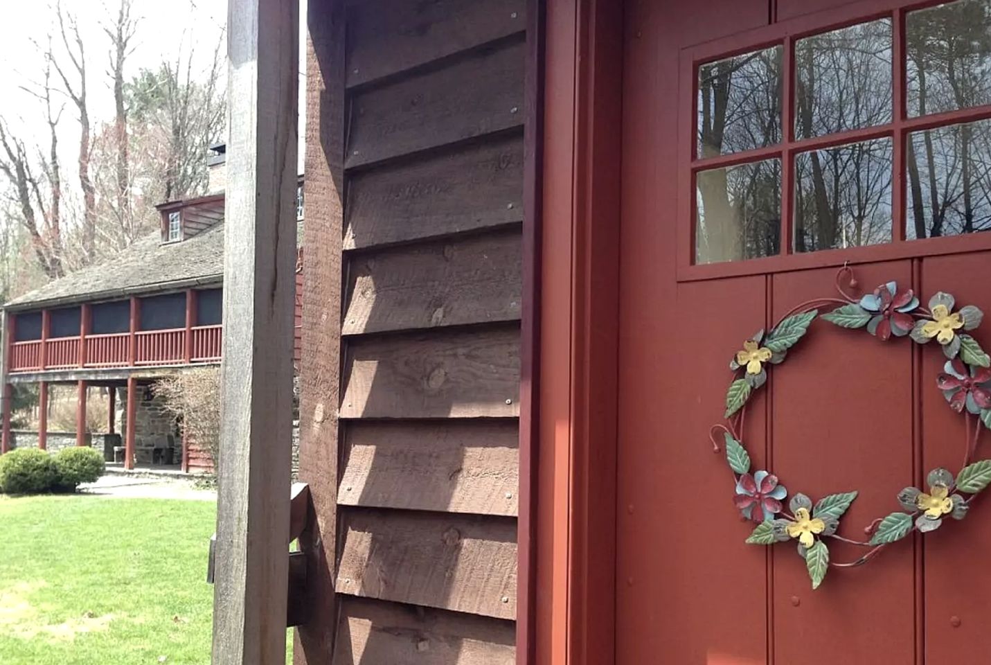 Romantic Year-Round Cabin Getaway with Free Wi-Fi in Saugerties, New York