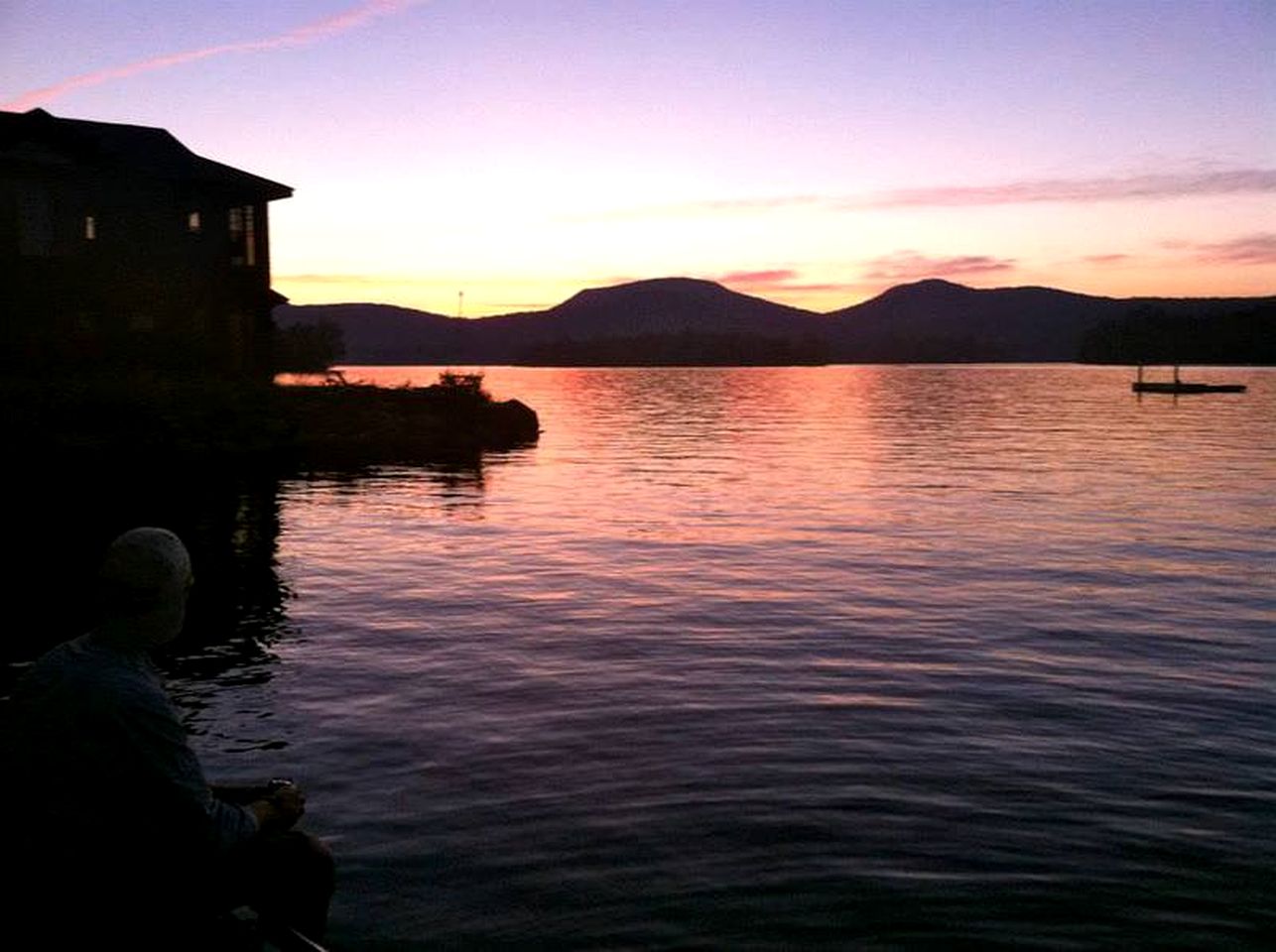 Lovely Suite with Private Bathroom in Blue Mountain Lake, New York